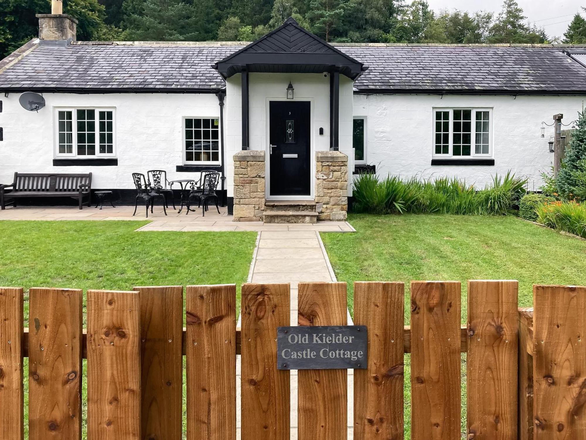 Old Kielder Castle Cottage Exterior foto